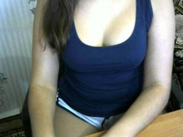 Capturas de pantalla de transmisión LorassBabe