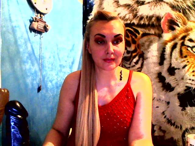 Capturas de pantalla de transmisión Lorushka