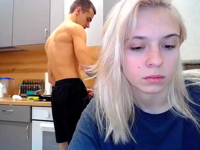Capturas de pantalla de transmisión LoveCouplea