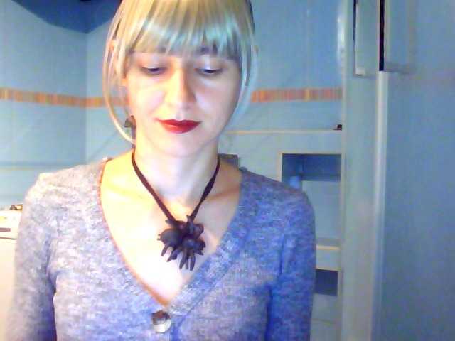Capturas de pantalla de transmisión LovelyBlond