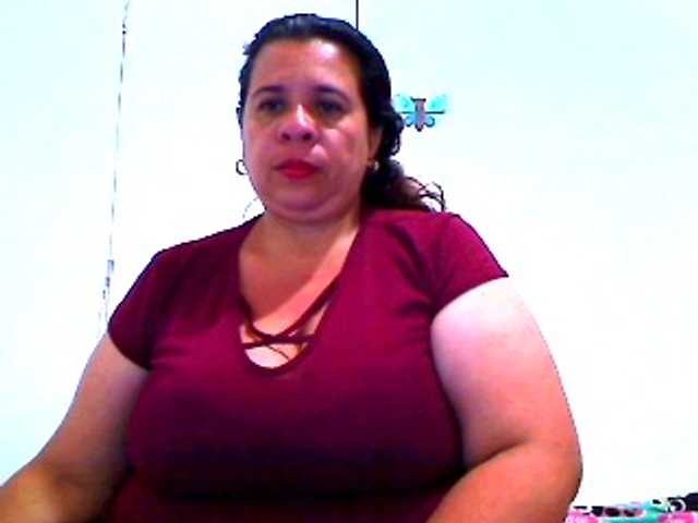 Capturas de pantalla de transmisión luciana-pulsy