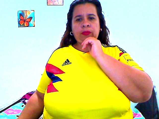 Capturas de pantalla de transmisión luciana-pulsy