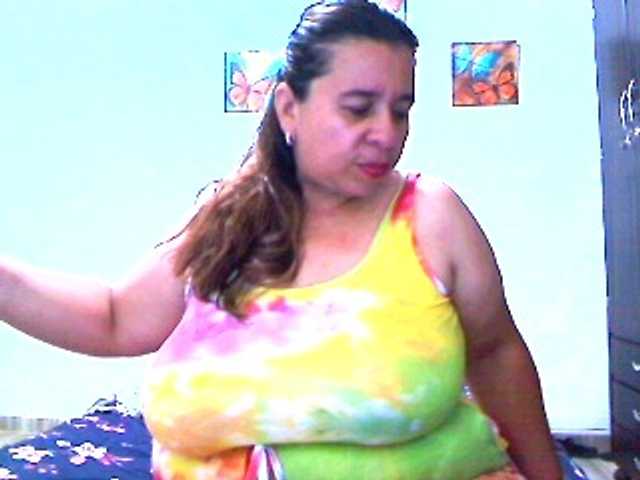 Capturas de pantalla de transmisión luciana-pulsy