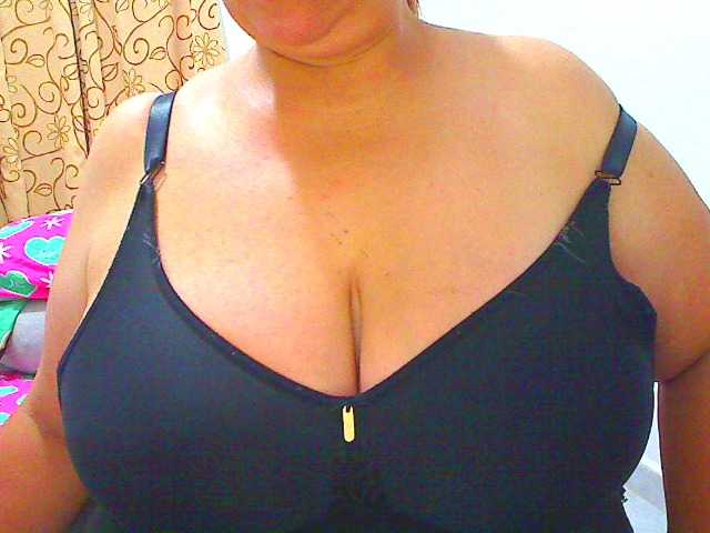 Capturas de pantalla de transmisión luciana-pulsy