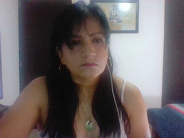 Capturas de pantalla de transmisión Luciana_