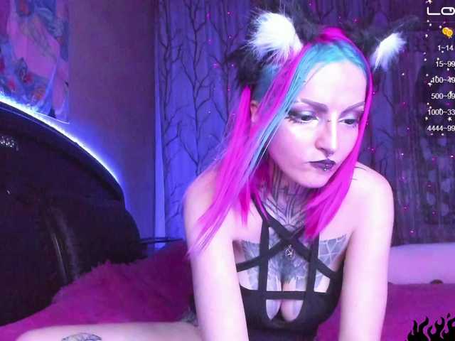 Capturas de pantalla de transmisión LucyElfen