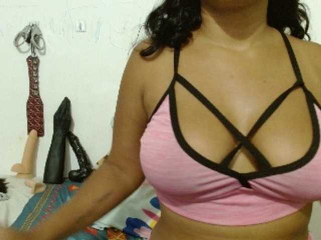 Capturas de pantalla de transmisión lucyfer26girl