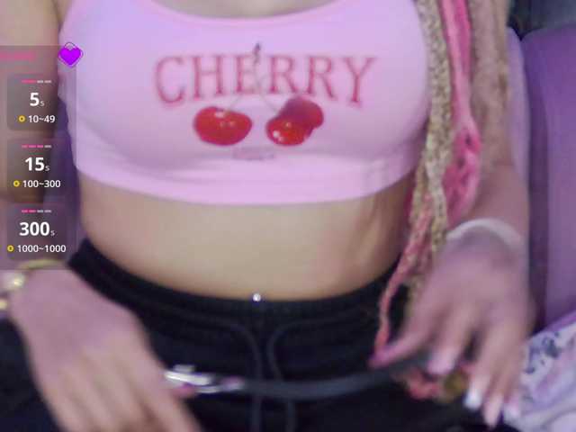 Capturas de pantalla de transmisión LucyRouse