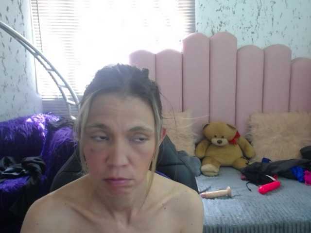 Capturas de pantalla de transmisión lucysex--