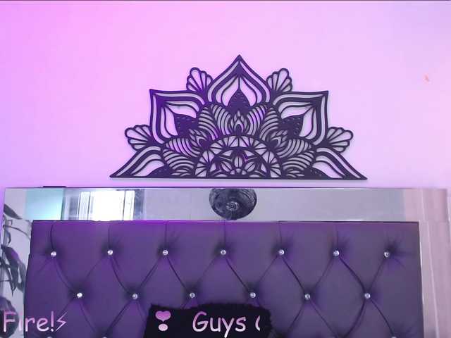 Capturas de pantalla de transmisión LunaAngels