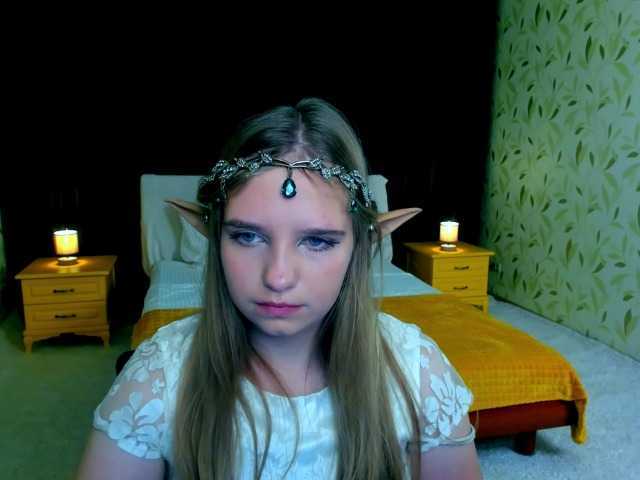 Capturas de pantalla de transmisión LunaCosplay