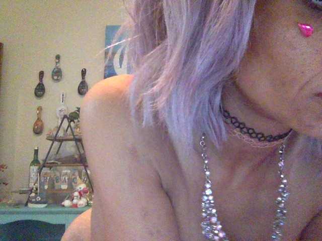 Capturas de pantalla de transmisión LunaKittyKat3