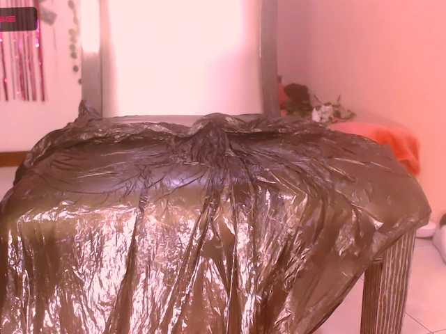 Capturas de pantalla de transmisión lunalustx