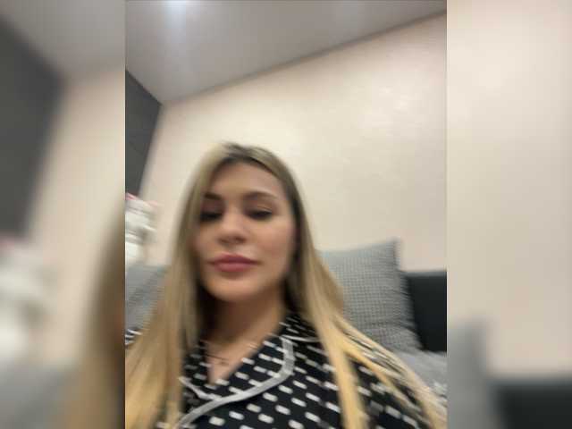 Capturas de pantalla de transmisión lunnayaprizma