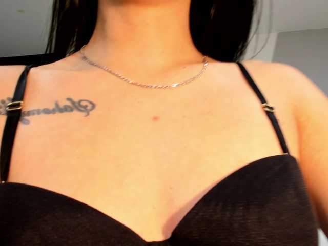 Capturas de pantalla de transmisión LupitaJonesX