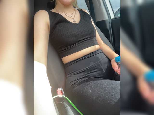 Fotos -Your-Jussy- ))Onlyfans with my face your_lusi19. I live in Ukrain