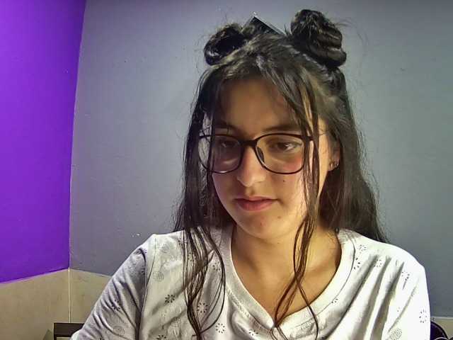 Capturas de pantalla de transmisión MabelMike