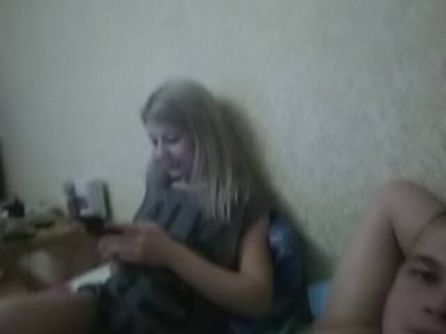 Capturas de pantalla de transmisión MaCeHbKa9