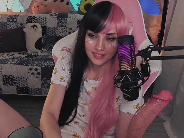 Capturas de pantalla de transmisión MalinaBo0m