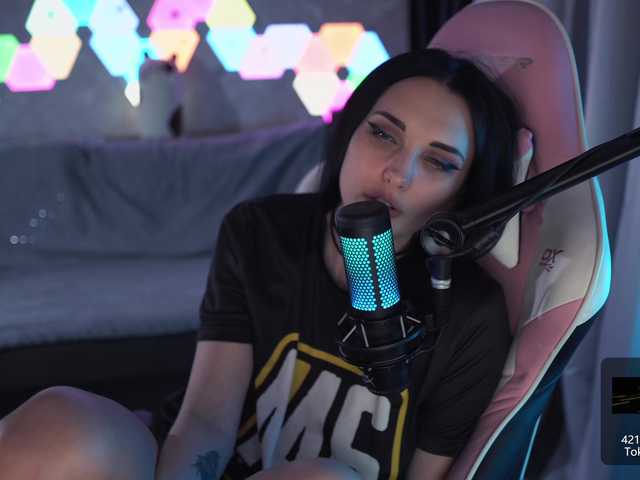 Capturas de pantalla de transmisión MalinaBo0m