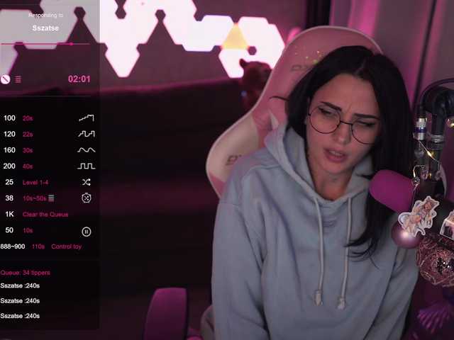 Capturas de pantalla de transmisión MalinaBo0m