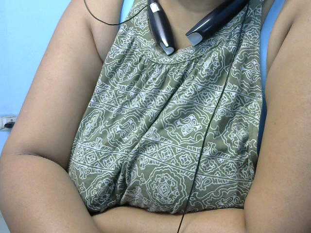 Capturas de pantalla de transmisión malini-mitra