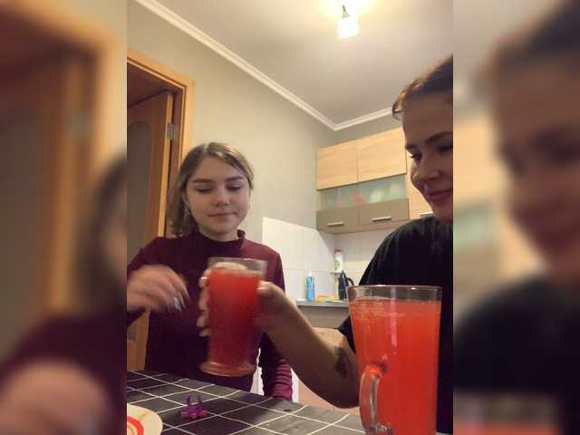 Capturas de pantalla de transmisión ssssssnakeee