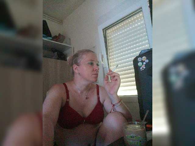 Capturas de pantalla de transmisión lorenarubia