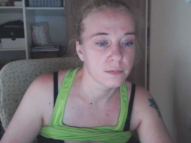 Capturas de pantalla de transmisión lorenarubia