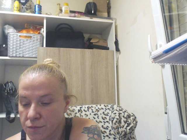 Capturas de pantalla de transmisión lorenarubia