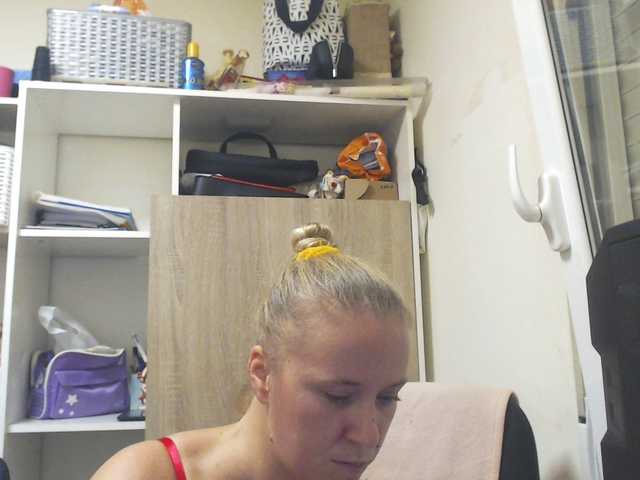 Capturas de pantalla de transmisión lorenarubia