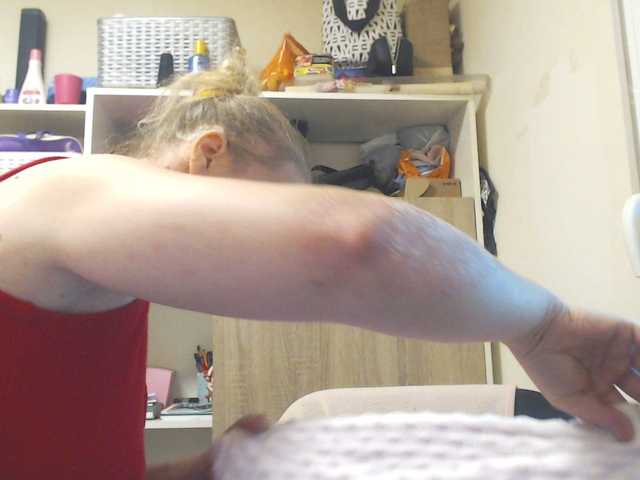 Capturas de pantalla de transmisión lorenarubia