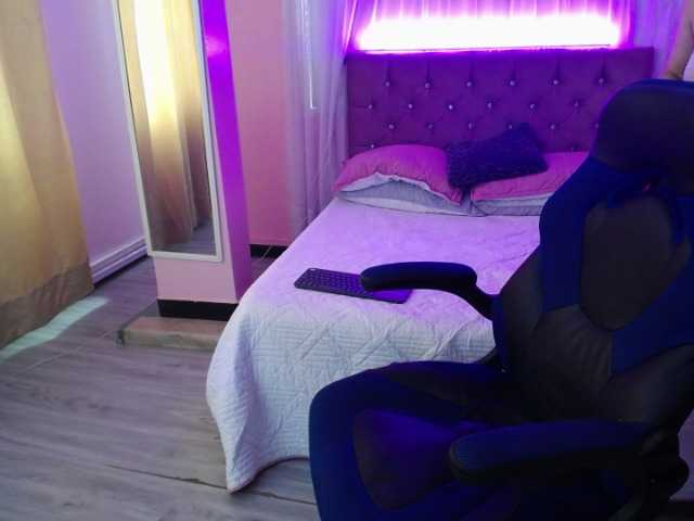 Capturas de pantalla de transmisión MariiCandy