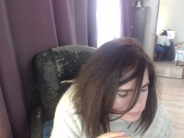 Capturas de pantalla de transmisión MARIIKA13