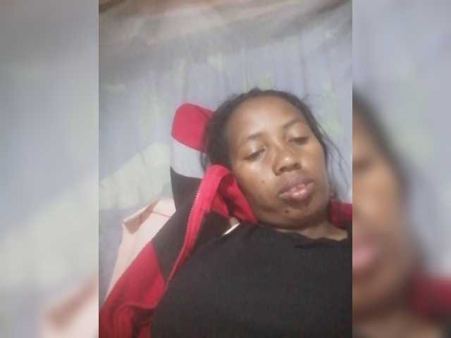 Capturas de pantalla de transmisión Marinah11