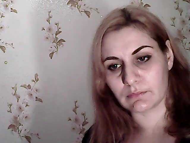 Capturas de pantalla de transmisión MarysQLove