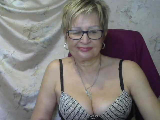 Fotos MatureLissa Who wants to see mature pussy ? pls for @total English and German