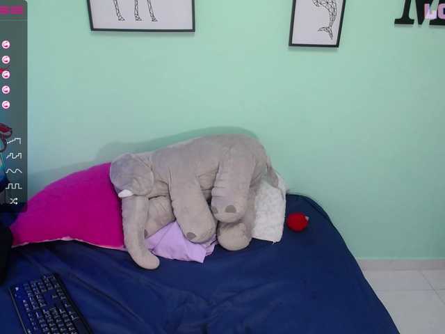 Capturas de pantalla de transmisión Mayajohnson1