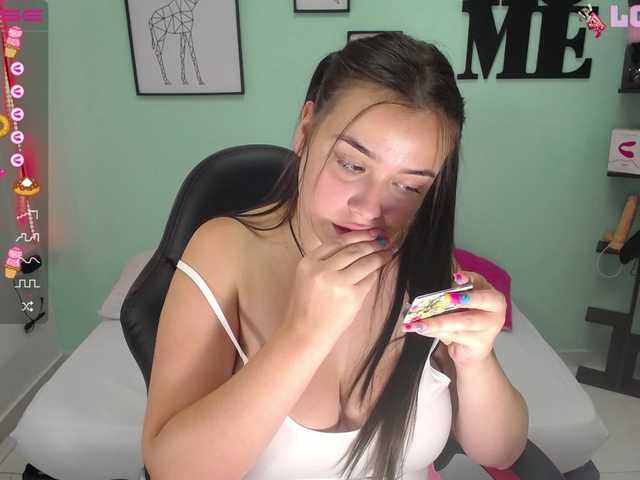 Capturas de pantalla de transmisión Mayajohnson1