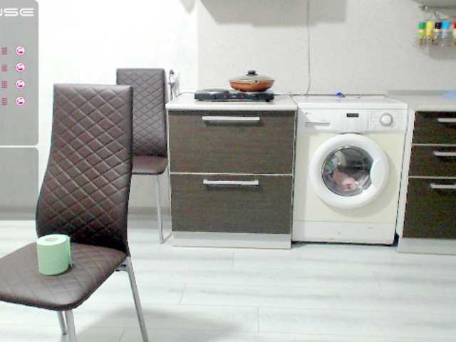 Capturas de pantalla de transmisión MeDjessi