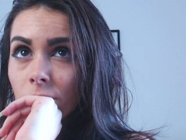 Capturas de pantalla de transmisión melancolic