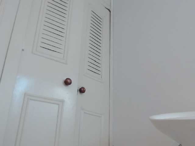 Capturas de pantalla de transmisión MELANYSUMMER