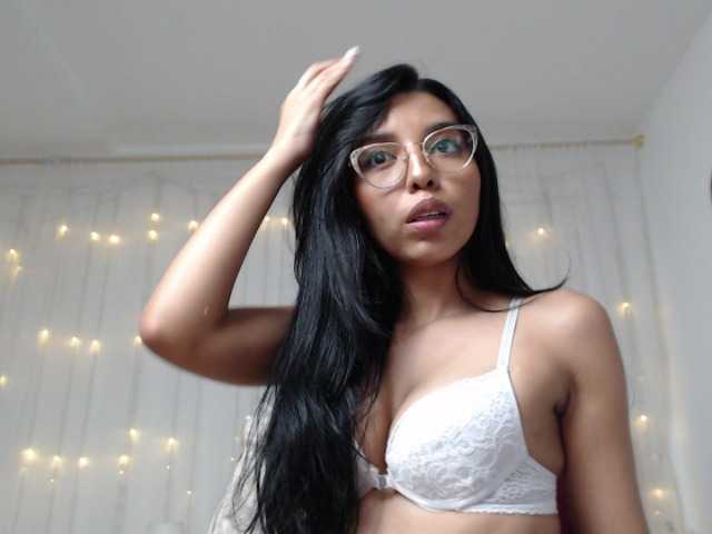 Fotos mia-fraga Hi, lets have a fun and dirty F R I D A Y ♥ Come to play with me, naked at 600 TKNS! #sexy #latin #New #curvs #colombian #young #naked #party #tits #pussy