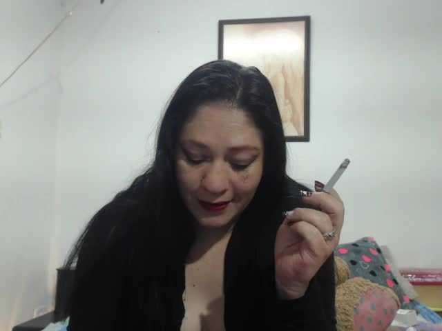 Capturas de pantalla de transmisión miaeyes