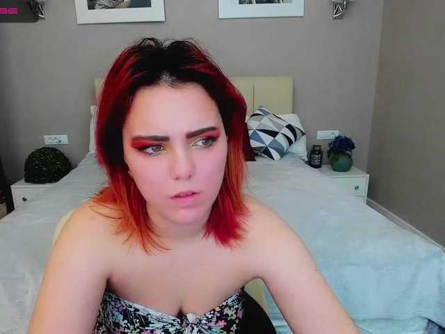 Capturas de pantalla de transmisión MiaNight