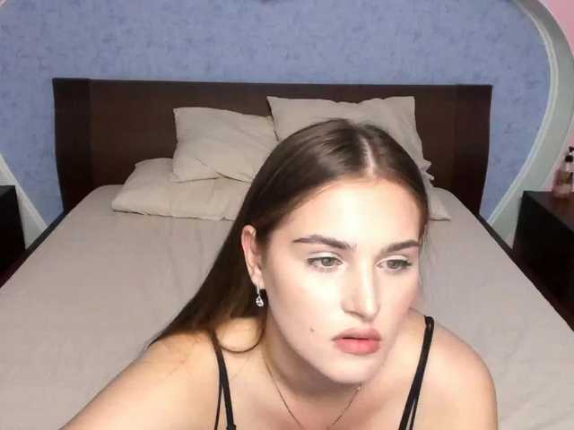 Capturas de pantalla de transmisión MichelleAlso