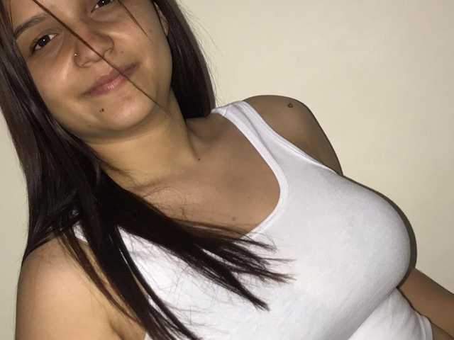 Videochat erótico MikaelaVega