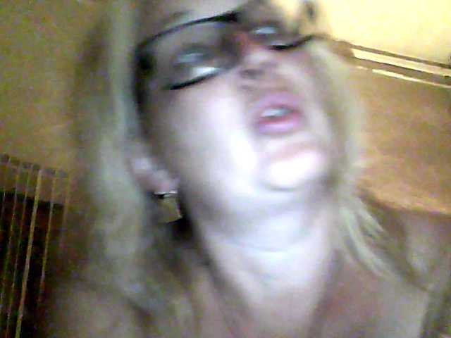 Capturas de pantalla de transmisión milasexy18