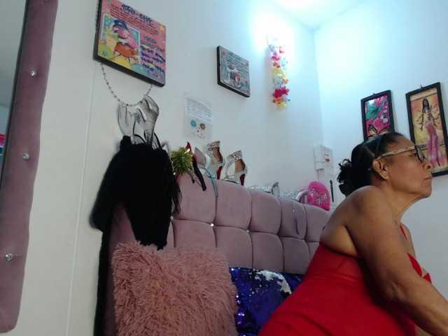 Capturas de pantalla de transmisión Milf-Loves