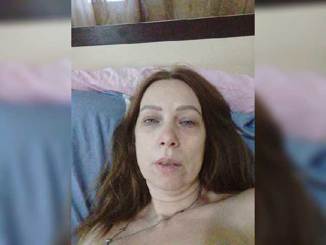 Capturas de pantalla de transmisión MILA_MILFAS
